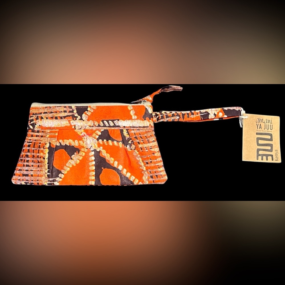 Amami Ya Juu Kenya‎ Monrovia Wristlet